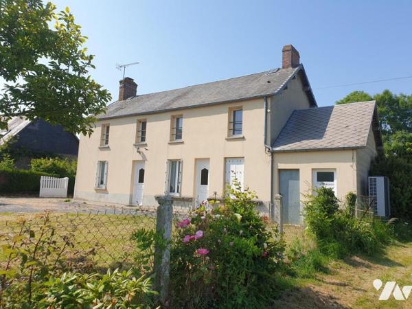 Maison en pierre avec dépendances