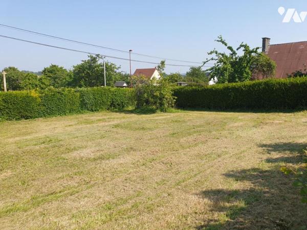 Maison en pierre avec dépendances