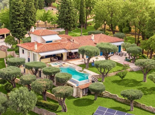 Vente Villa de luxe Grasse 10 Pièces 430 m²