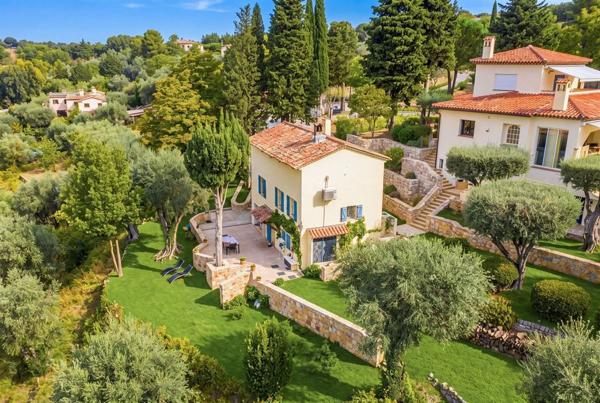 Vente Villa de luxe Grasse 10 Pièces 430 m²