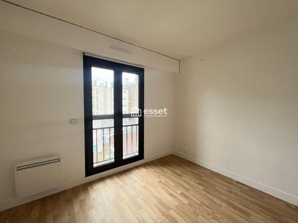 Location Appartement 3 pièces 70.6 m² - Paris 75011