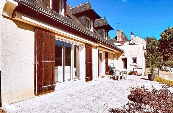Maison 296 520 € Saumur 6 p 163 m² DPE D