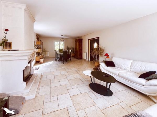 Maison 296 520 € Saumur 6 p 163 m² DPE D
