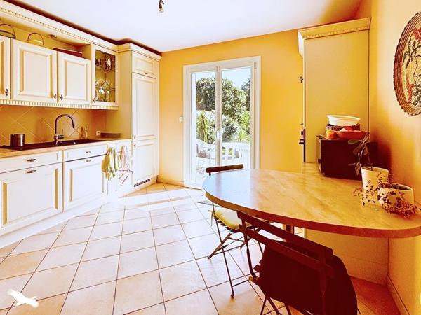Maison 296 520 € Saumur 6 p 163 m² DPE D