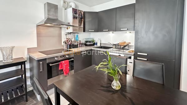Vente
                Appartement42,31 m² - 2 Pièces -
                    BRIE COMTE ROBERT (77170)