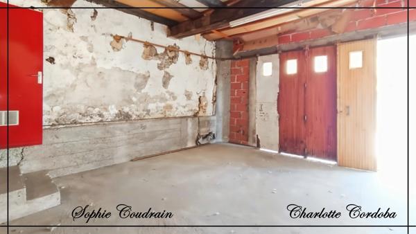 GARAGE AVEC COUR ET FORT POTENTIEL DE TRANSFORMATION – MIRAMONT-DE-GUYENNE (47)