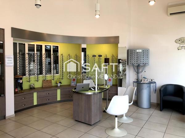 Commerce dans le centre de DANGE SAINT ROMAIN