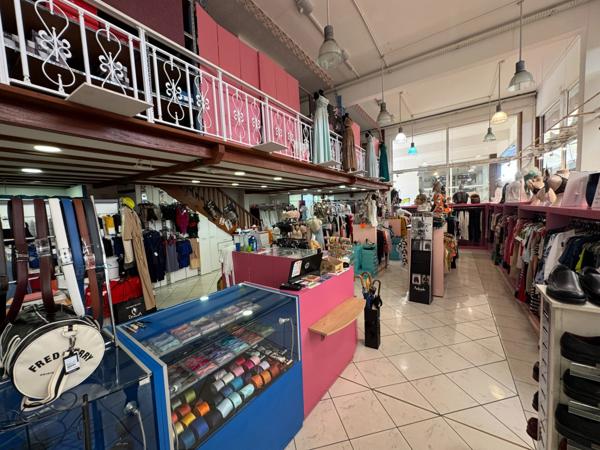 Rémire-Montjoly – Surface commerciale de prêt-à-porter OTALIA à céder, Centre commercial Montjoly 2
