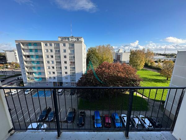 A VENDRE 3 PIECES - TRES BON ETAT CAUCRIAUVILLE