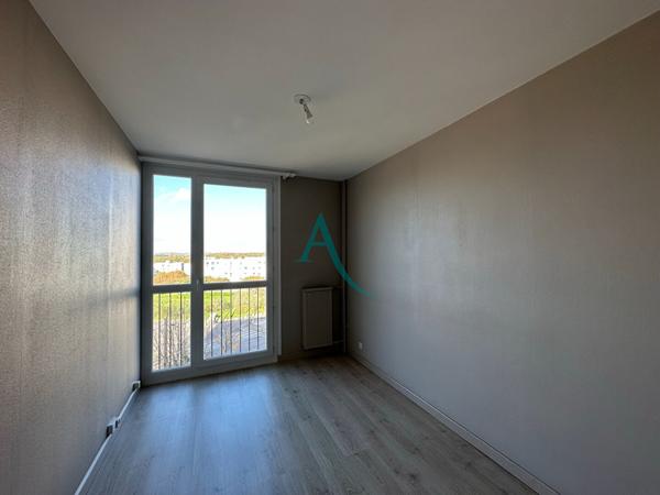 A VENDRE 3 PIECES - TRES BON ETAT CAUCRIAUVILLE