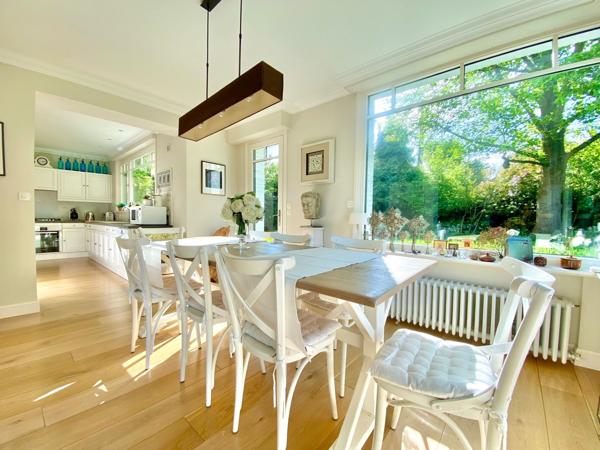 Vente Maison de luxe Croix 8 Pièces 230 m²
