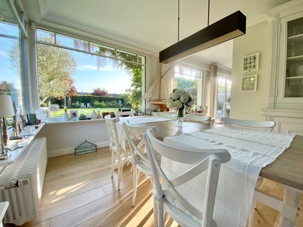 Vente Maison de luxe Croix 8 Pièces 230 m²