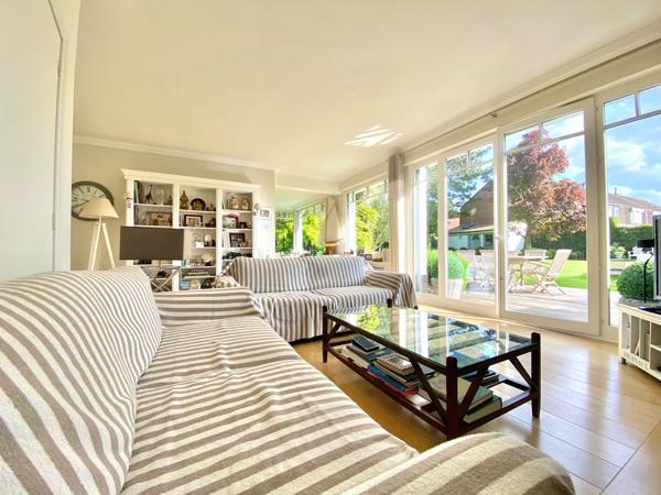 Vente Maison de luxe Croix 8 Pièces 230 m²
