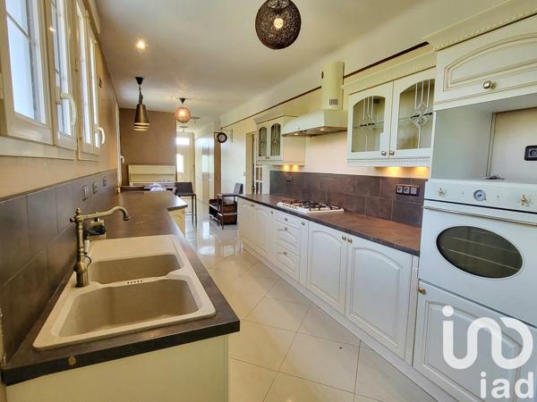 Maison à vendre 7 pièces 181 m² Bonneuil-Matours