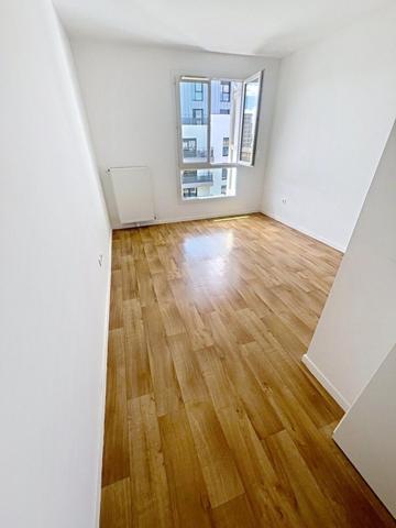 2P en dernier étage avec parking et terrasse dans une résidence de 2014