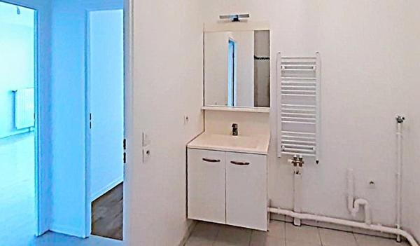 2P en dernier étage avec parking et terrasse dans une résidence de 2014