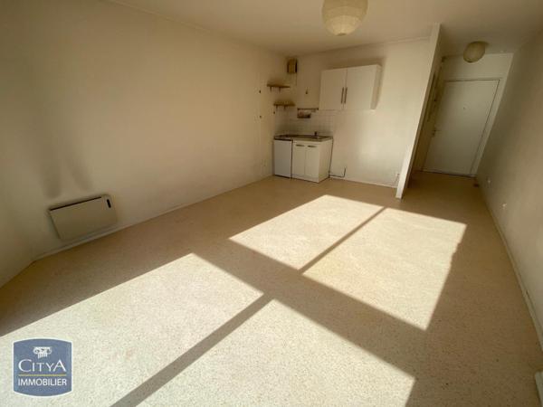 Appartement à louer 1 pièce 25.09m²