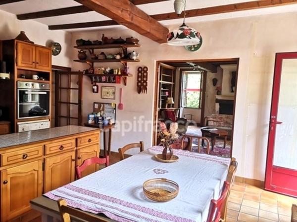 Dpt Charente Maritime (17), à vendre BORDS 2 maisons