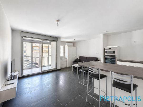 EXCLUSIVITÉ - SÈTE - QUARTIER THÉÂTRE : Appartement 30,42m², terrasse, ascenseur, parking