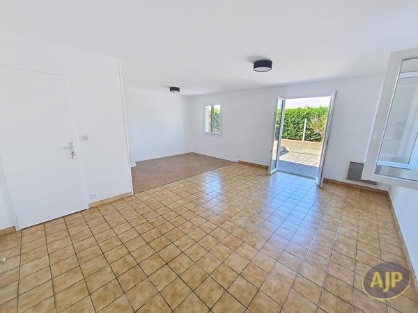 Maison à louer Pont Saint Martin : 4 pièces, 88m² avec 3 chambre(s) à 947€ - AJP Immobilier Rezé