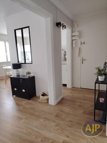 Appartement à louer Saint Brieuc : 3 pièces, 62m² avec 2 chambre(s) à 690€ - AJP Immobilier Nantes Ouest