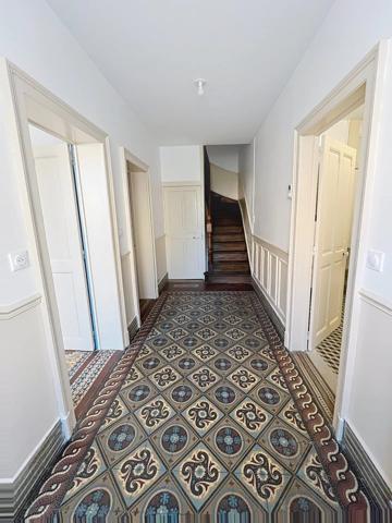 Location                                                      Maison
                        
                     5 pièces                      112 m2                     à Bruyères-Et-Montbérault