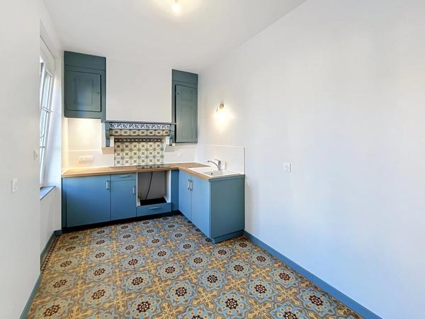 Location                                                      Maison
                        
                     5 pièces                      112 m2                     à Bruyères-Et-Montbérault
