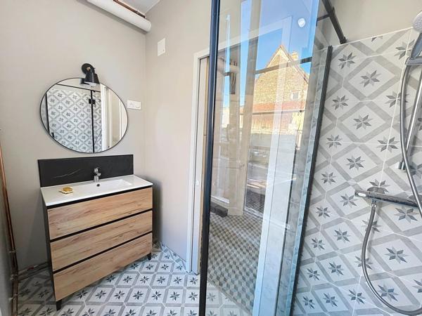 Location                                                      Maison
                        
                     5 pièces                      112 m2                     à Bruyères-Et-Montbérault