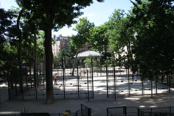 Paris (75018) Studio sur panoramique Butte Montmartre/Palais Justice Porte Clichy !