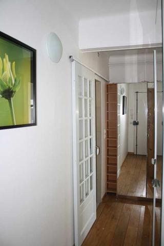 Paris (75018) Studio sur panoramique Butte Montmartre/Palais Justice Porte Clichy !