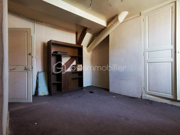 Immeuble commercial de 149 m²