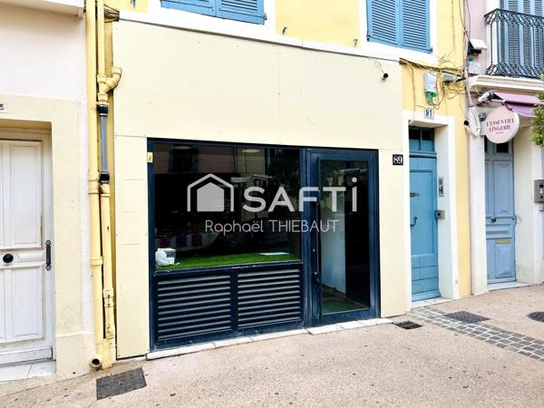 Murs commerciaux 76 m² – Centre historique Fréjus