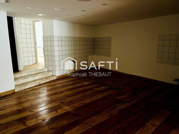 Murs commerciaux 76 m² – Centre historique Fréjus