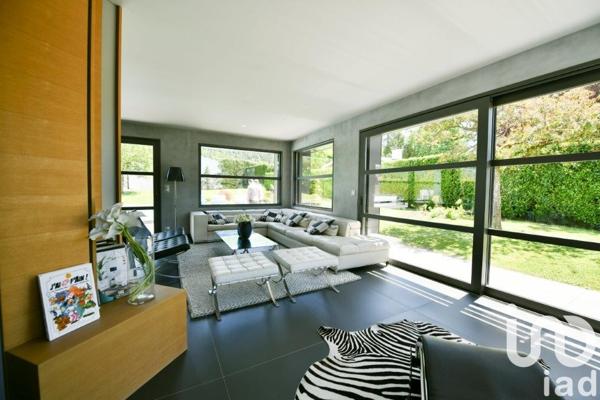 Maison à vendre 7 pièces 265 m² Oyonnax