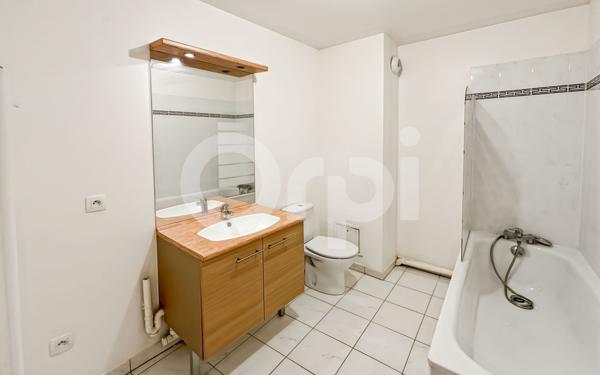 Appartement à vendre    3 pièces • 68 m2 Dammartin-en-Goële