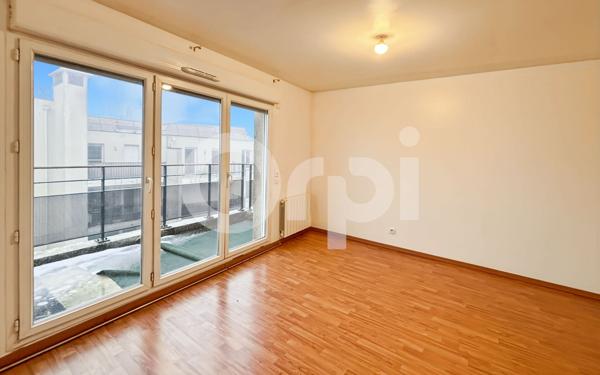 Appartement à vendre    3 pièces • 68 m2 Dammartin-en-Goële