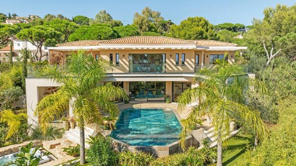 Vente Villa de luxe Sainte-Maxime 10 Pièces 440 m²