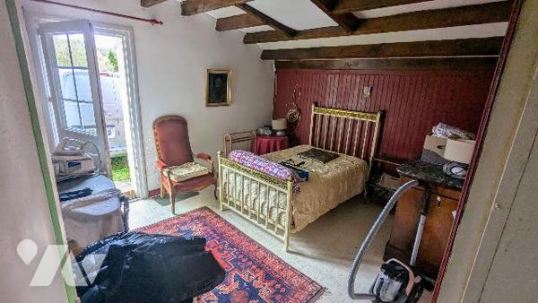 A LANGEAIS - SECTEUR LA ROUCHOUSE - UNE MAISON TRADITIONNELLE DE PLAIN PIED