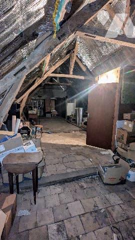 A LANGEAIS - SECTEUR LA ROUCHOUSE - UNE MAISON TRADITIONNELLE DE PLAIN PIED