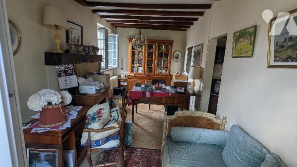 A LANGEAIS - SECTEUR LA ROUCHOUSE - UNE MAISON TRADITIONNELLE DE PLAIN PIED