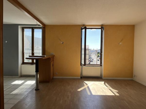 Vente / Appartement T6