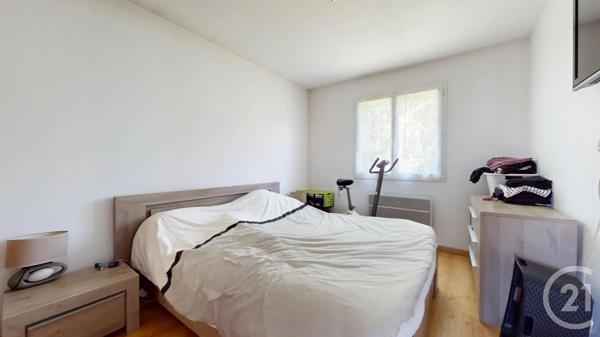 Maison à vendre  5 pièces - 131,35 m 2   SEZANNE  - 51