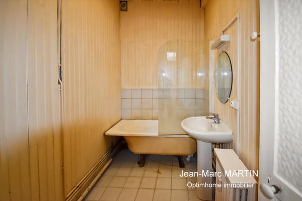 Appartement 4 pièces à vendre à Roubaix – 91,74 m² à rénover à 3 min du métro