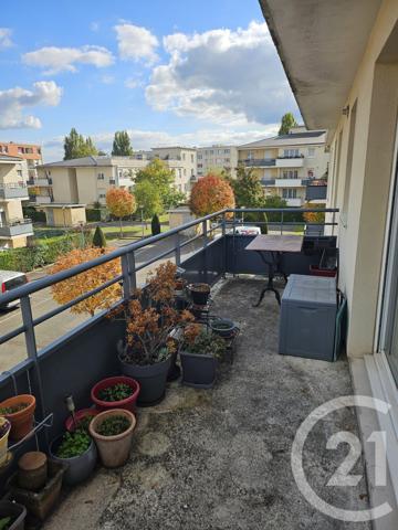Appartement F3 à vendre  3 pièces - 61 m2 TRAPPES - 78