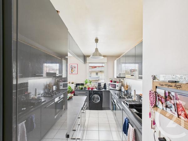 Appartement F3 à vendre  3 pièces - 61 m2 TRAPPES - 78