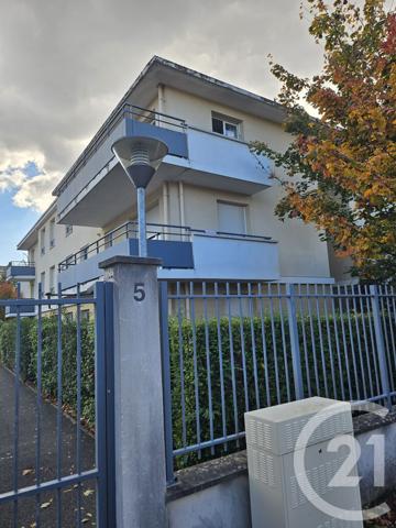 Appartement F3 à vendre  3 pièces - 61 m2 TRAPPES - 78