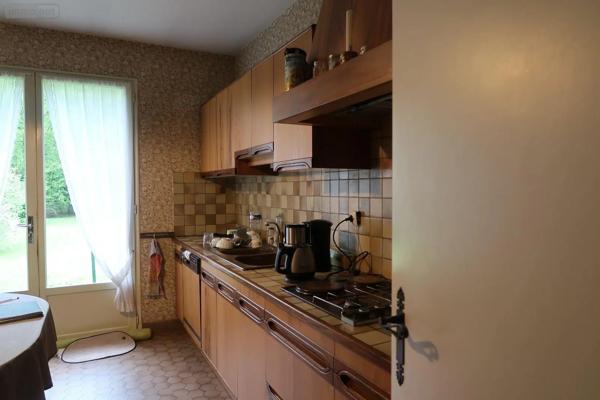Location - Maison Pacé 35740 6 pièces 150 m 2 3300 m 2