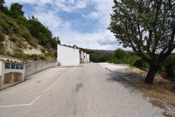 Immeuble à vendre DEMANDOLX Gorges du Verdon plusieurs appartements Visite samedi 22 février