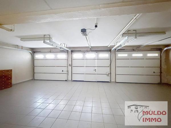 OYONNAX CENTRE – Maison 207 m² –  3 garages