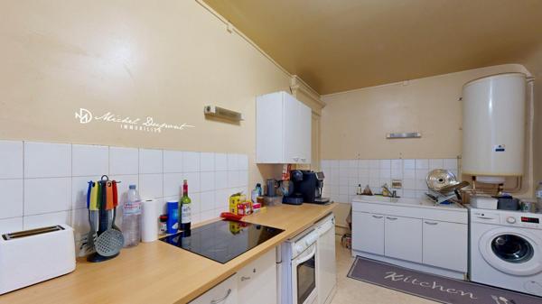 Appartement de 83 m² indépendant avec surface commerciale vitrée